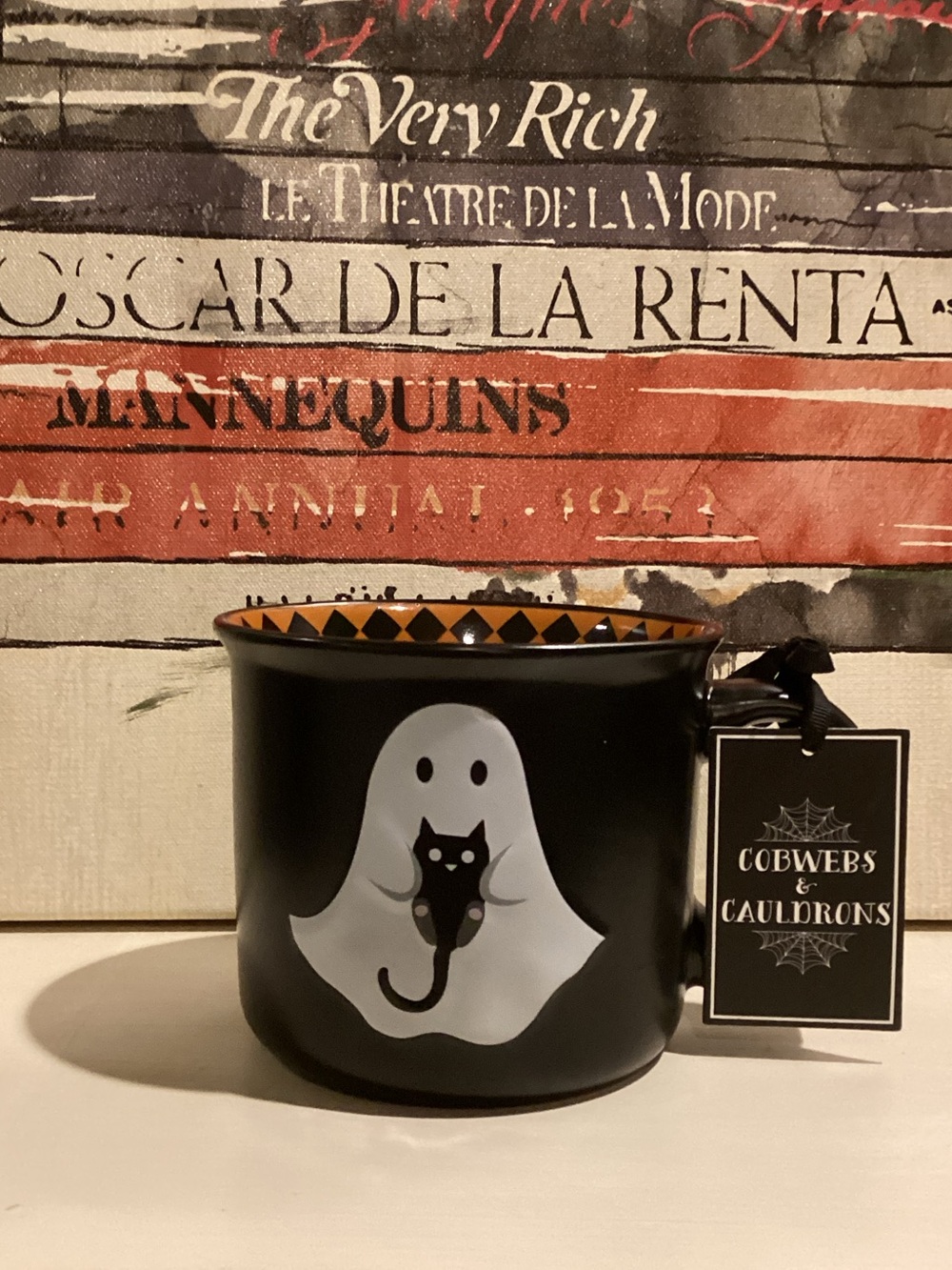 NWT Cobwebs & Cauldrons Ghost Holding Cat Halloween Mug 👻 🐈‍⬛